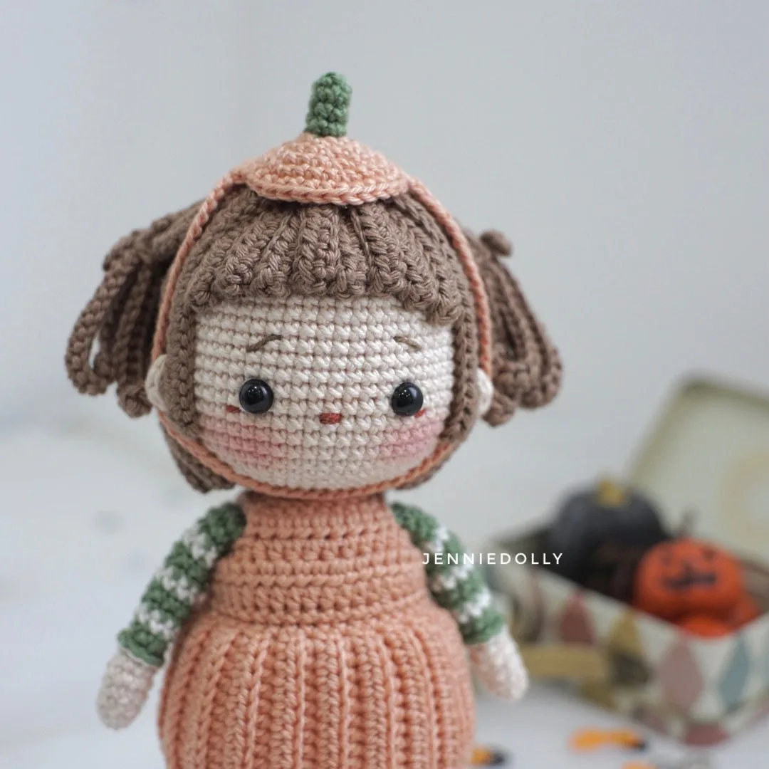 Doll: Elena Pumpkin Girl amigurumi crochet pattern