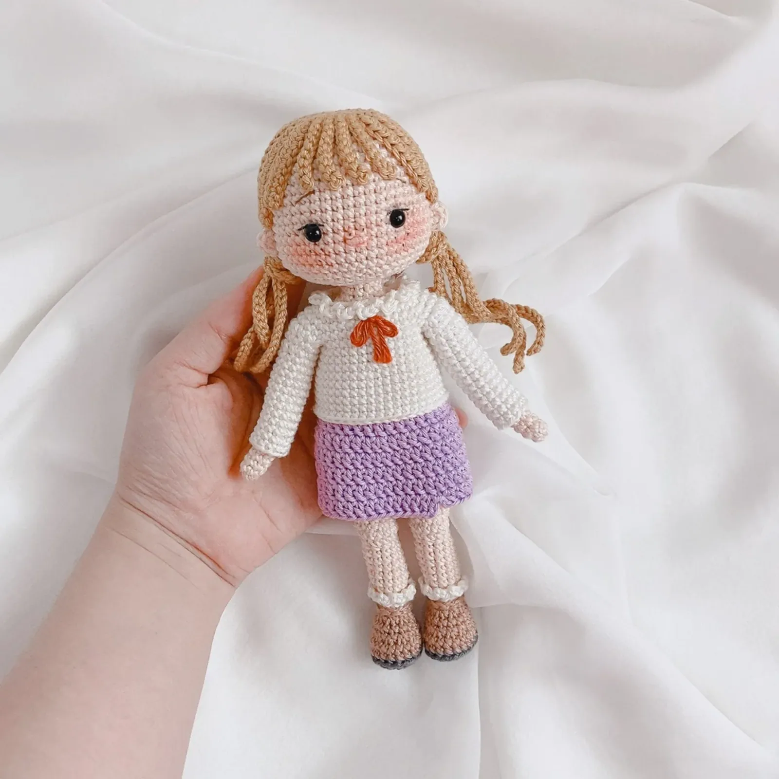 Maya Doll amigurumi crochet pattern
