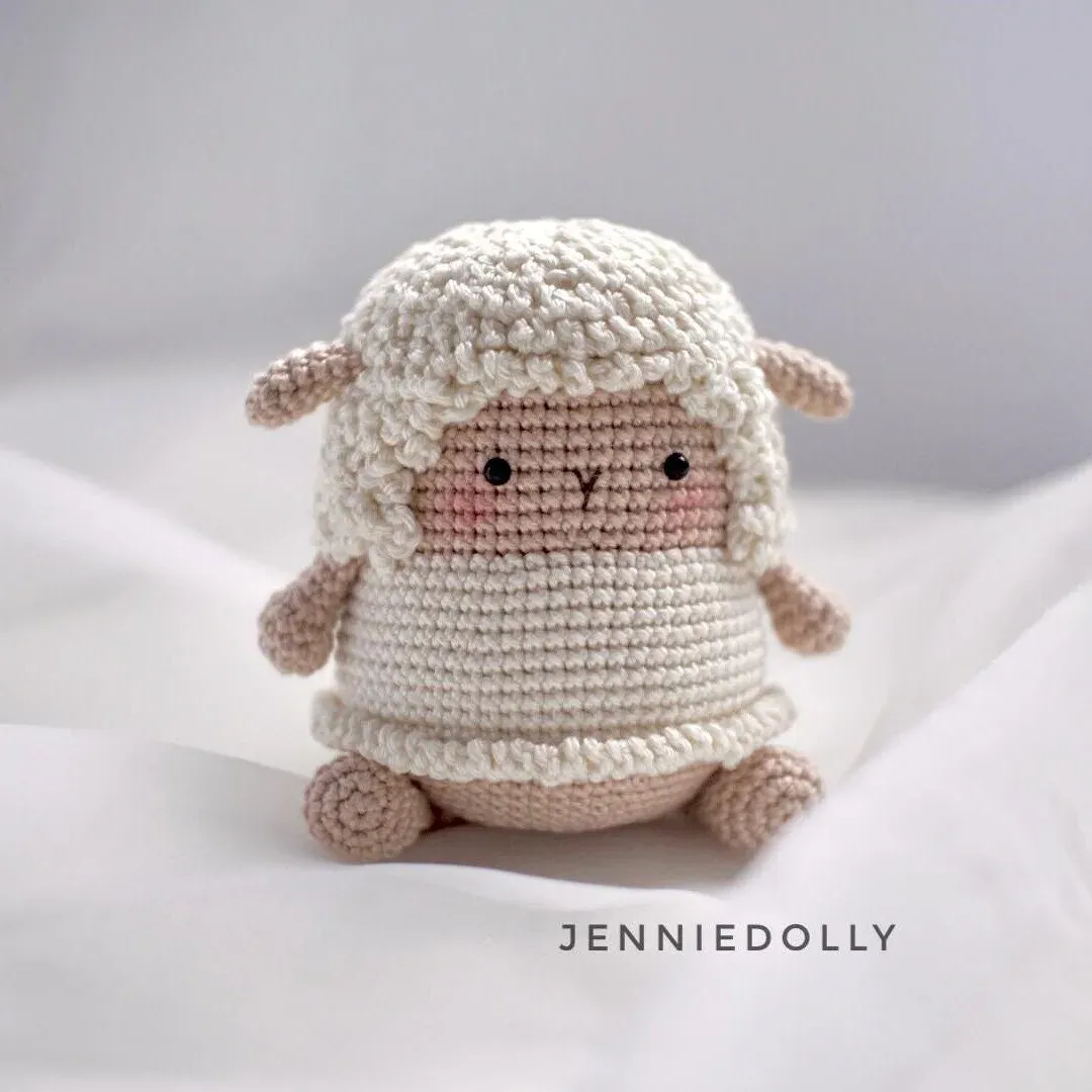 Pip the Lamb: Beginner-Friendly Doll amigurumi crochet pattern