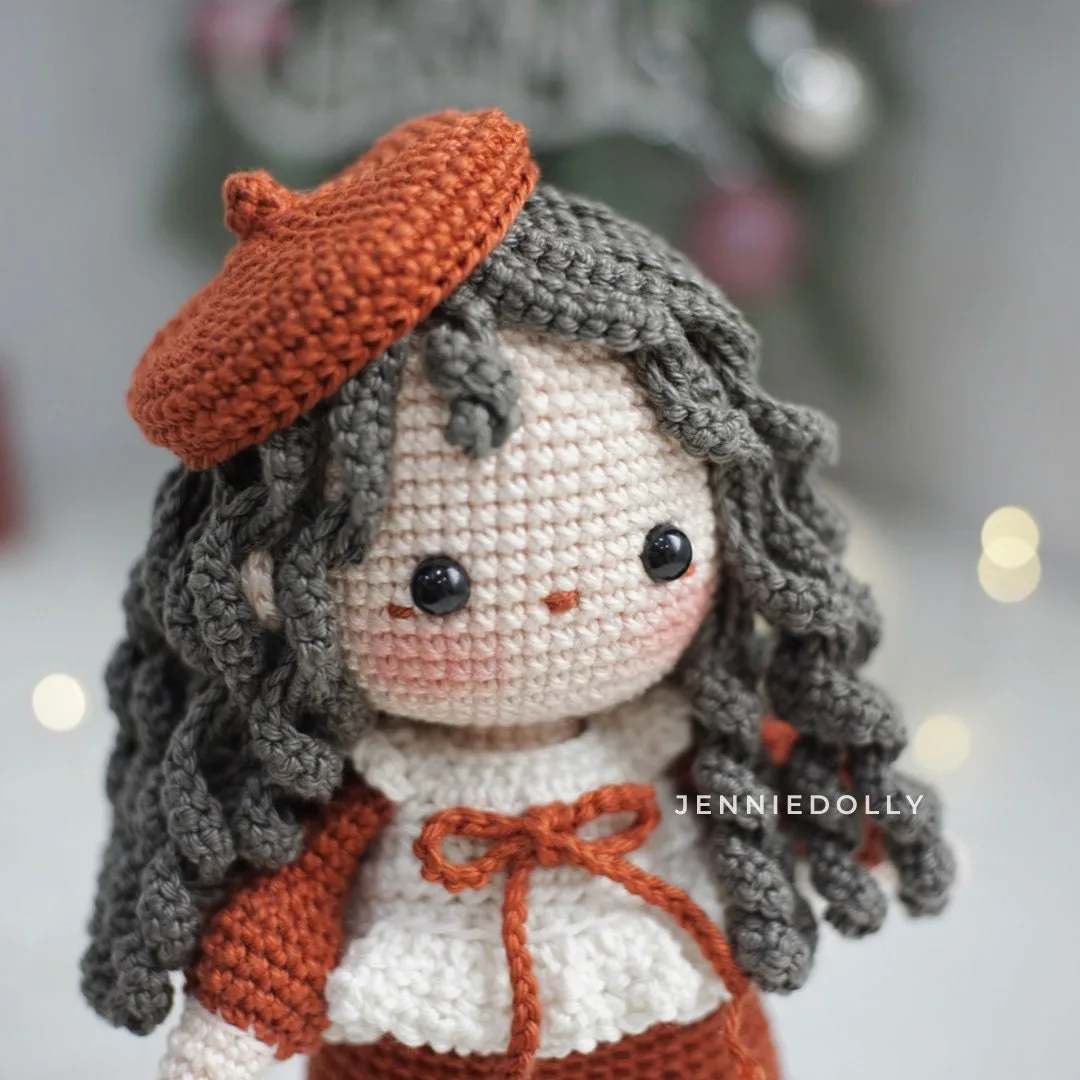 Susie Doll amigurumi crochet pattern
